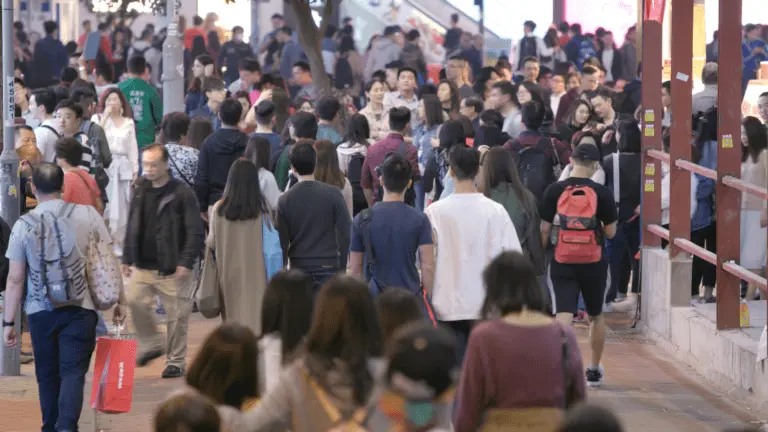 台灣在90年代中期面臨人口轉型，開始迅速老化，截止至今已經有許多城市提早進入了所謂超高齡化社會。